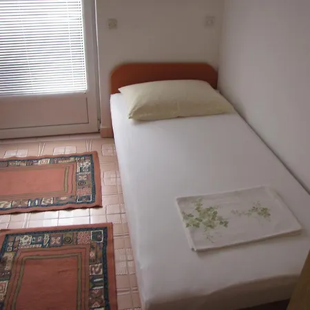 Primorac Apartment *
